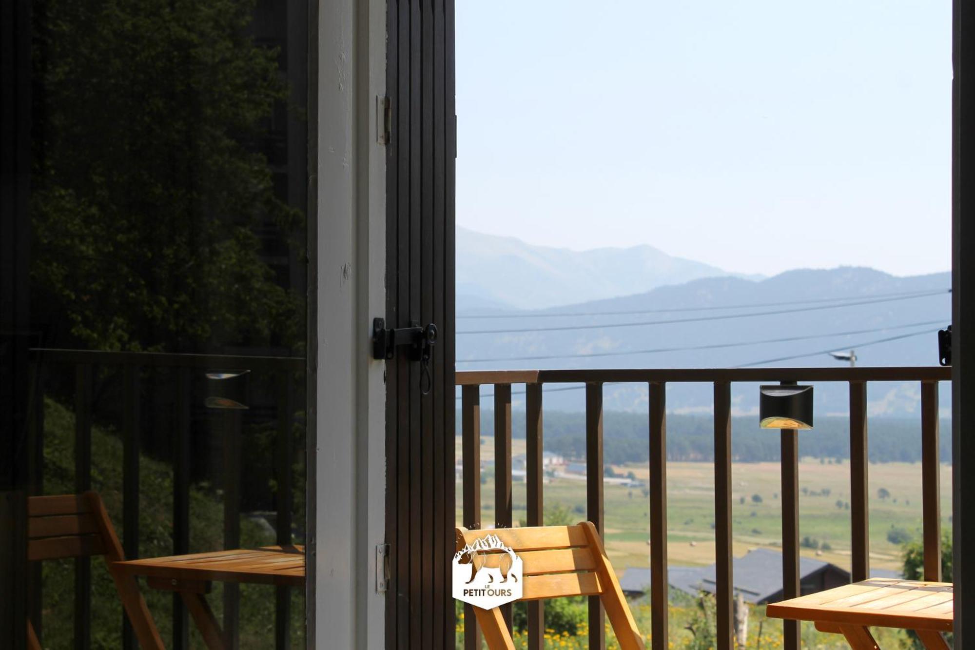 Le Petit Ours & Le Petit Cerf - Studios Vue Lac & Montagnes Les Angles (Pyrenees-Orientales) Exterior foto